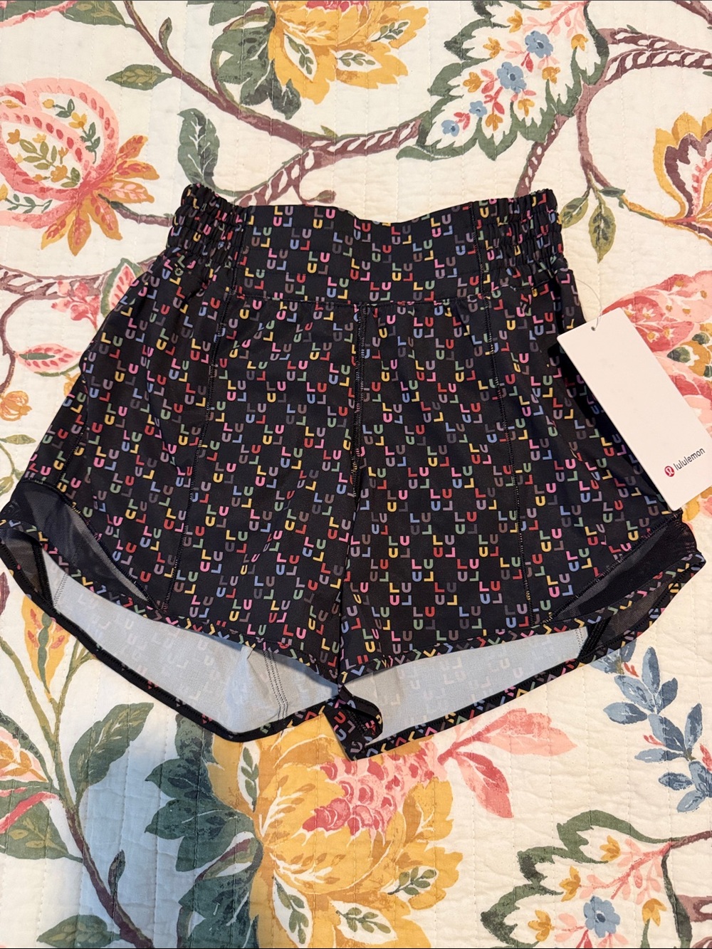 Lululemon Hotty Hot HR Short 4โ lined
